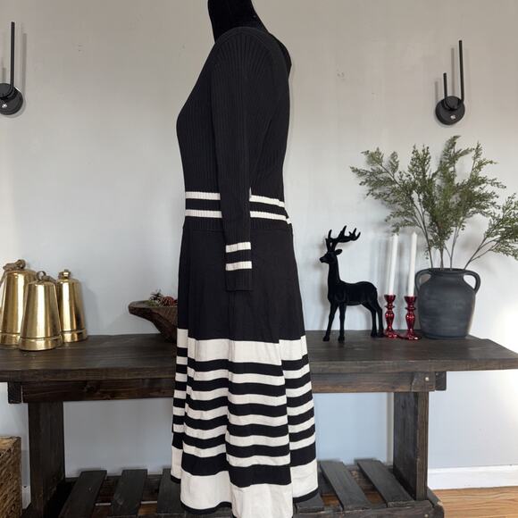 Dressbarn Women's Striped Ribbed Sweater Dress Fit and Flare Sz M Classic Preppy - Picture 2 of 9